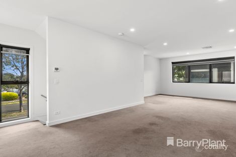 Property photo of 2 Barring Mews Docklands VIC 3008