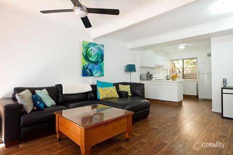 Property photo of 2/9 Eady Avenue Broadbeach Waters QLD 4218