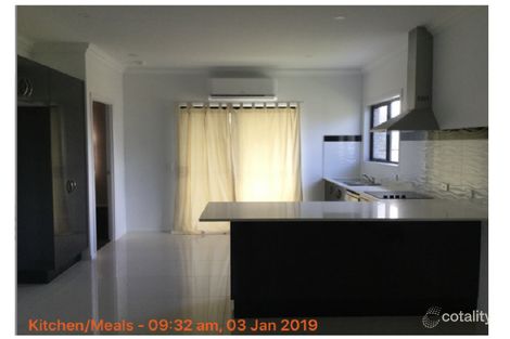 Property photo of 2/30A Elbe Place Meadowbrook QLD 4131