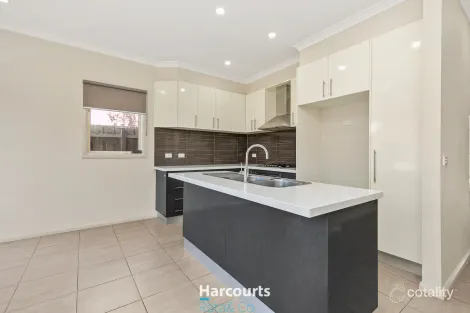Property photo of 1/4 Rosamond Way Epping VIC 3076