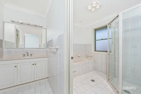 Property photo of 2 The Glade West Pennant Hills NSW 2125