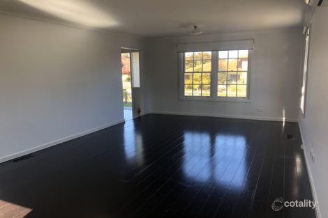 Property photo of 1/5 Clunies Ross Crescent Mulgrave VIC 3170