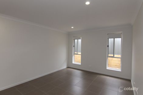 Property photo of 4 Turnberry Close Fletcher NSW 2287