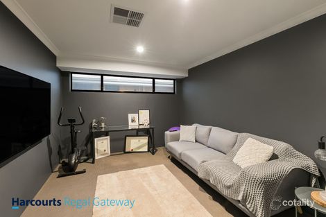 Property photo of 51 Cedarleaf Entrance Treeby WA 6164