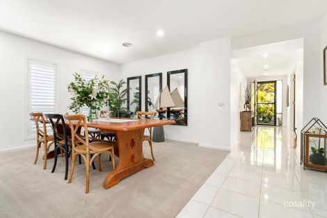 Property photo of 24 Kingfisher Court East Albury NSW 2640
