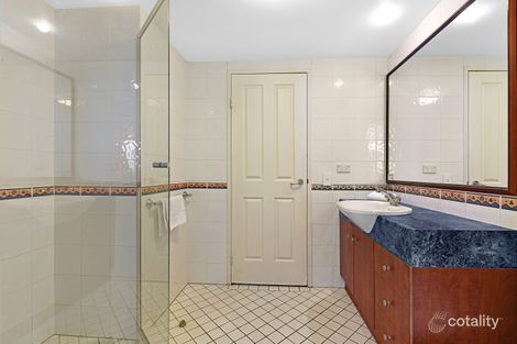 Property photo of 302/182-192 Marine Parade Labrador QLD 4215