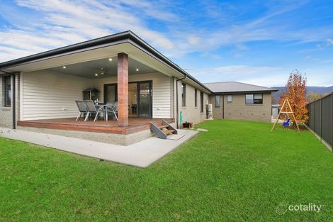 Property photo of 10 Taylor Court Tangambalanga VIC 3691