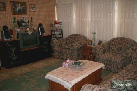 Property photo of 9 Crossley Crescent Coolaroo VIC 3048