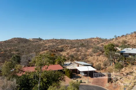 Property photo of 33 The Fairway Desert Springs NT 0870