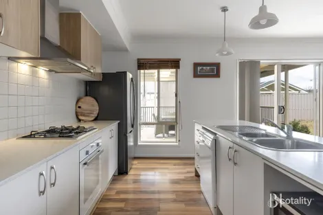 Property photo of 23 Natures Run Kilmore VIC 3764