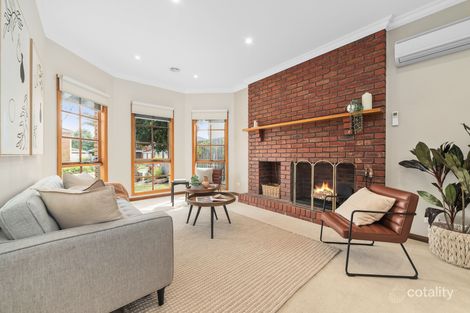 10 Daina Ct, Skye, VIC 3977