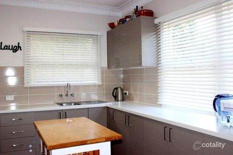 Property photo of 19 Bird Street Bundamba QLD 4304