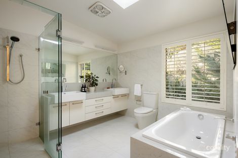 Property photo of 32 Kalimna Drive Mornington VIC 3931