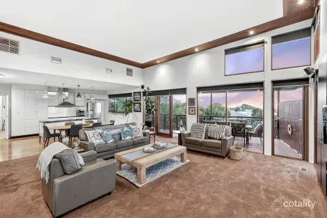 Property photo of 11 Empire Court Torquay VIC 3228