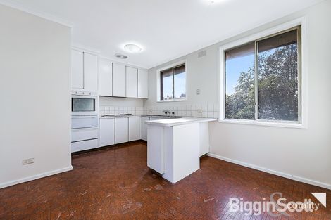 Property photo of 6 St Cuthberts Avenue Dingley Village VIC 3172