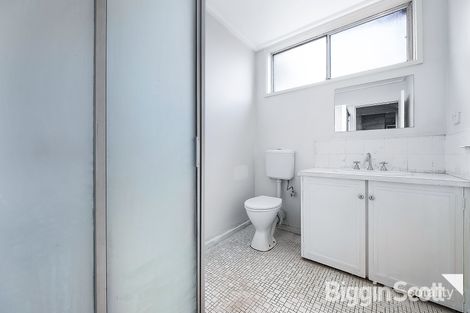 Property photo of 6 St Cuthberts Avenue Dingley Village VIC 3172