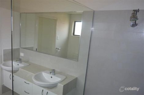 Property photo of 21 Bronte Place Urraween QLD 4655