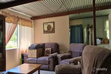 Property photo of 231 Jacaranda Drive Millstream QLD 4888