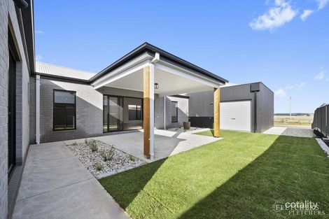 Property photo of 24 McLeod Crescent Lucas VIC 3350