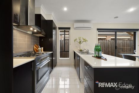 Property photo of 10 Tropic Circuit Point Cook VIC 3030