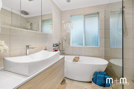 Property photo of 23 Treetop Glen Thirroul NSW 2515