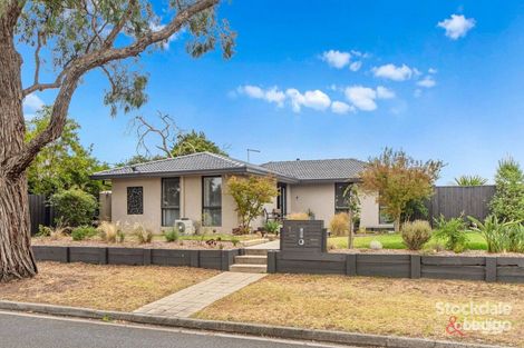1 Lorraine Ave, Langwarrin, VIC 3910