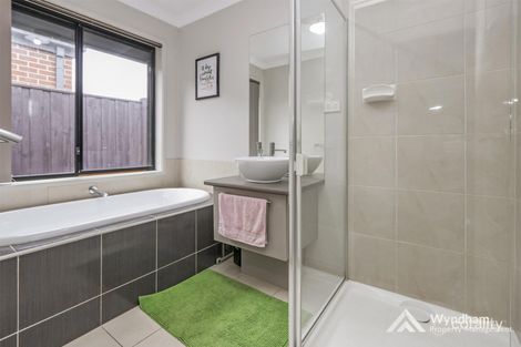 Property photo of 12 Brimstone Drive Tarneit VIC 3029