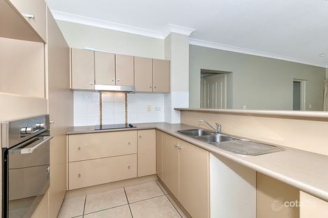 Property photo of 2/12-14 Martinez Avenue West End QLD 4810