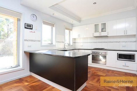 Property photo of 26 Westerfolds Loop Craigieburn VIC 3064