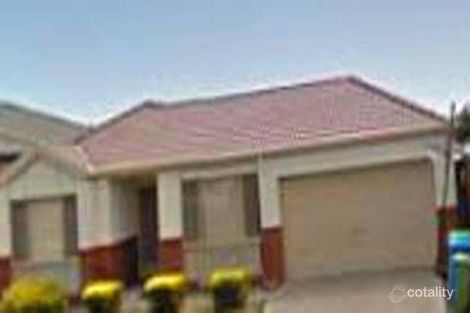 Property photo of 8 Winton Retreat Cranbourne East VIC 3977