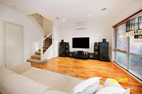 Property photo of 19 Amberlea Circuit Taylors Hill VIC 3037
