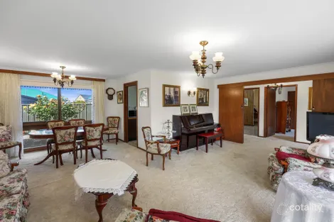 Property photo of 1 William Court Hamilton VIC 3300