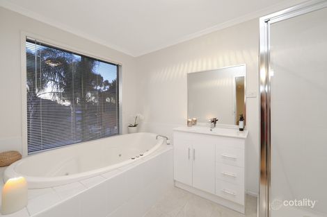 Property photo of 12 Airedale Way Rowville VIC 3178