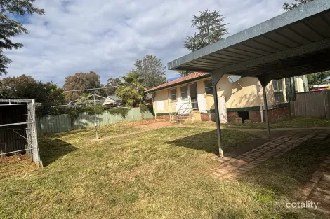 72 Sue Cres, West Tamworth, NSW 2340