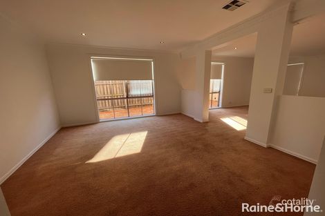 Property photo of 40 Grandview Crescent Hillside VIC 3037