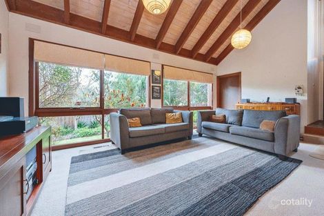 Property photo of 8 Hedline Place Macleod VIC 3085