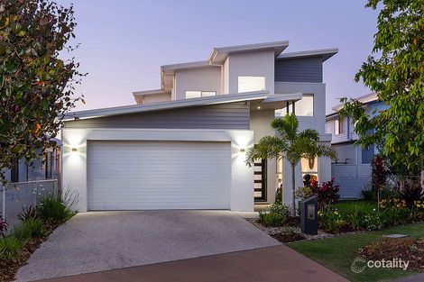 Property photo of 9 Keelson Crescent Hope Island QLD 4212
