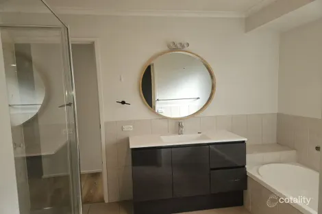 Property photo of 6 Paramount Court West Wodonga VIC 3690