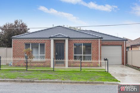 4 Oak St, Wendouree, VIC 3355
