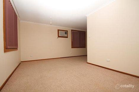 Property photo of 22 Westbrook Avenue Loxton SA 5333