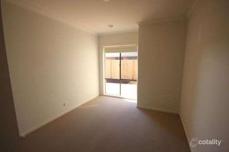 Property photo of 45 Gyrfalcon Way Doreen VIC 3754