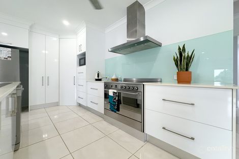 Property photo of 16 Briggs Street Tully QLD 4854