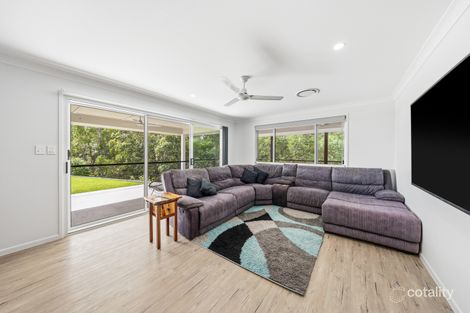Property photo of 4 Scenic Drive Southside QLD 4570