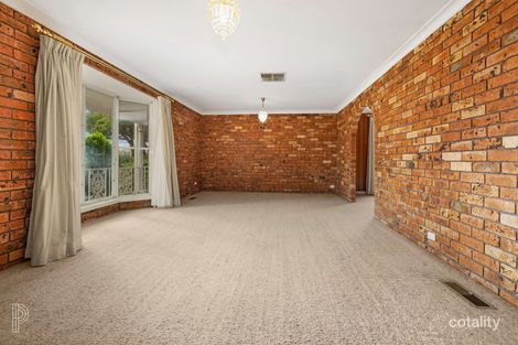 Property photo of 27 Sullivan Crescent Wanniassa ACT 2903