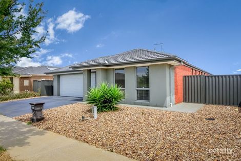 Property photo of 56 Lamington Drive Tarneit VIC 3029