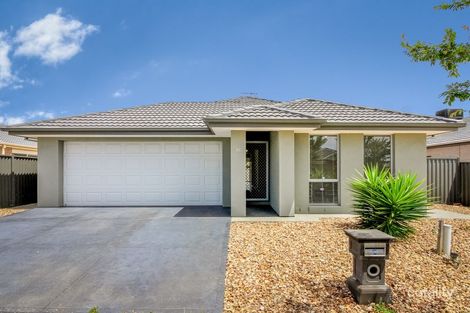 Property photo of 56 Lamington Drive Tarneit VIC 3029