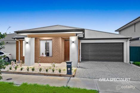 13 Zebu Dr, Clyde North, VIC 3978