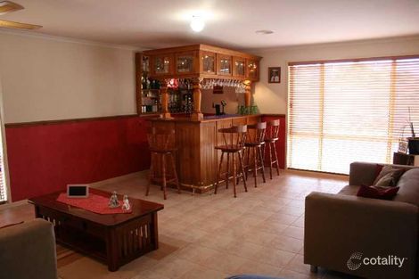 Property photo of 5 Bluebell Court Melton West VIC 3337