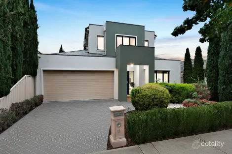 Property photo of 13 Pawleena Circuit Cairnlea VIC 3023