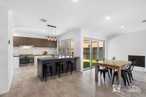 Property photo of 2/60A Honeysuckle Street Ironbark VIC 3550